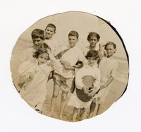 Circular Photo of Brown and Pearlstine Children on the Beach