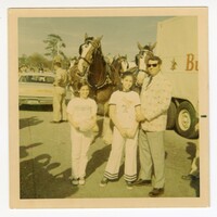 Photo of Three Pearlstines in Front of the Budweiser Horses