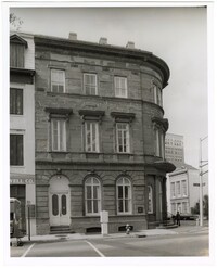 1 Broad Street