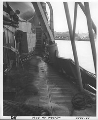 DE, 1945 at Pier 