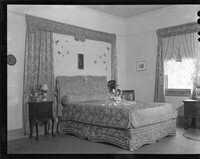 Guest bedroom at the Gold Eagle Tavern