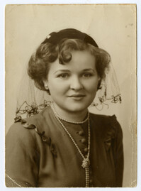 Francine Ajzensztark Taylor, 1950